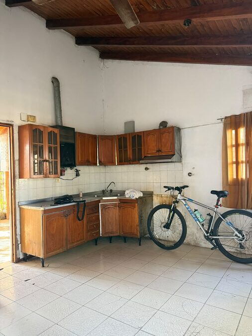 VENDO CASA 3 DORMITORIOS - ZONA SUR