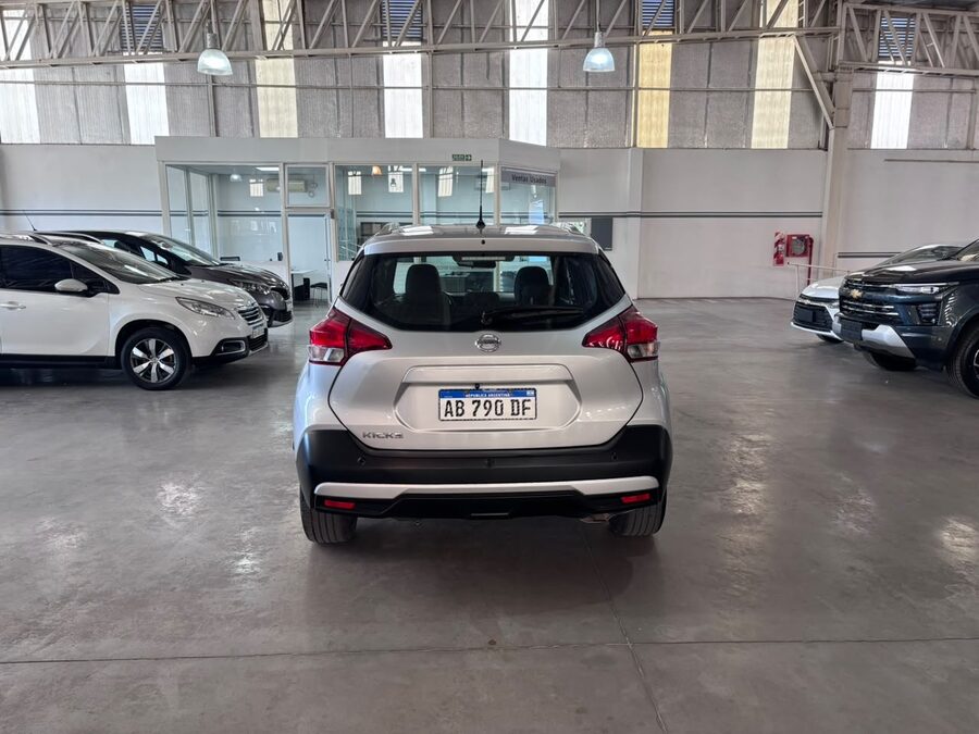 NISSAN KICKS 1.6 ADVANCE MT - AÑO 2017 - 103.830KM