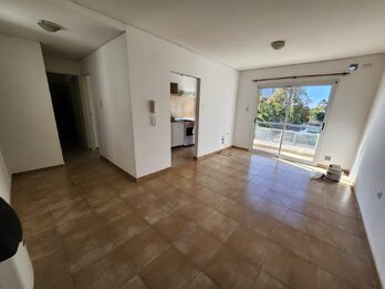 ✅ALQUILO DEPTO 1 DORM CON COCHERA. ZONA PARQUE $550.000 + EXP + IMP 🔥