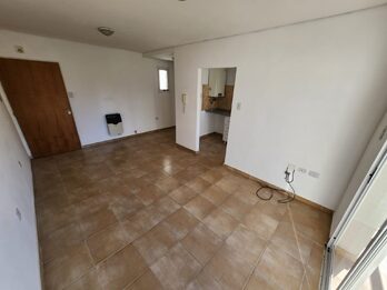 ✅ALQUILO DEPTO 1 DORM CON COCHERA. ZONA PARQUE $550.000 + EXP + IMP 🔥