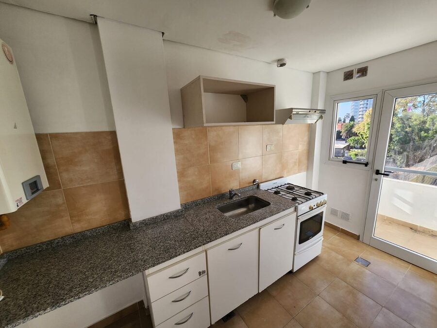 ✅ALQUILO DEPTO 1 DORM CON COCHERA. ZONA PARQUE $550.000 + EXP + IMP 🔥
