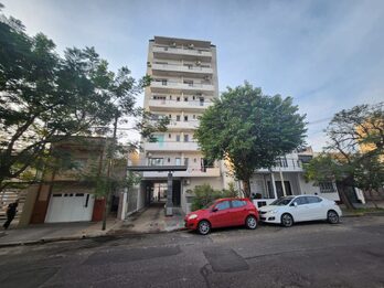 ✅ALQUILO DEPTO 1 DORM CON COCHERA. ZONA PARQUE $550.000 + EXP + IMP 🔥
