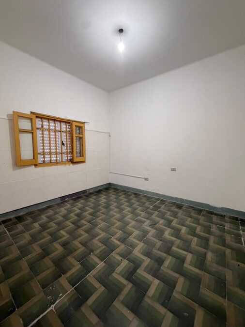 CASA CON LOCAL EN VENTA - AV LAS AMERICAS Y CRUZ DEL SUR.