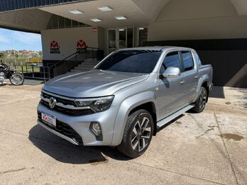 VOLKSWAGEN AMAROK V6 EXTREME 4X4. Recibo vehículos menor y mayor valor