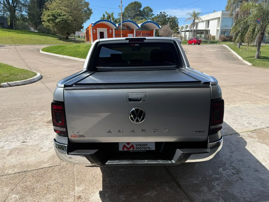 VOLKSWAGEN AMAROK V6 EXTREME 4X4. Recibo vehículos menor y mayor valor