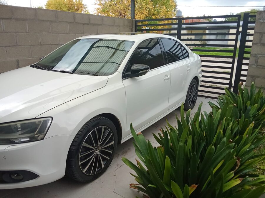 Vendo Vento 2.0 Tsi Sportline con DSG.  Tope de Gama.