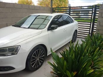 Vendo Vento 2.0 Tsi Sportline con DSG.  Tope de Gama.