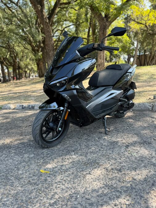 VENDO SCOTTER ZANELLA CRUIZER 2022