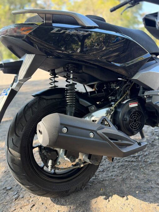 VENDO SCOTTER ZANELLA CRUIZER 2022