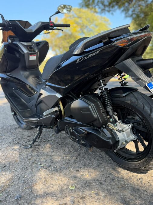 VENDO SCOTTER ZANELLA CRUIZER 2022