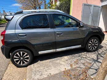 TOYOTA ETIOS CROSS 1.5 M/T  - AÑO 2.014