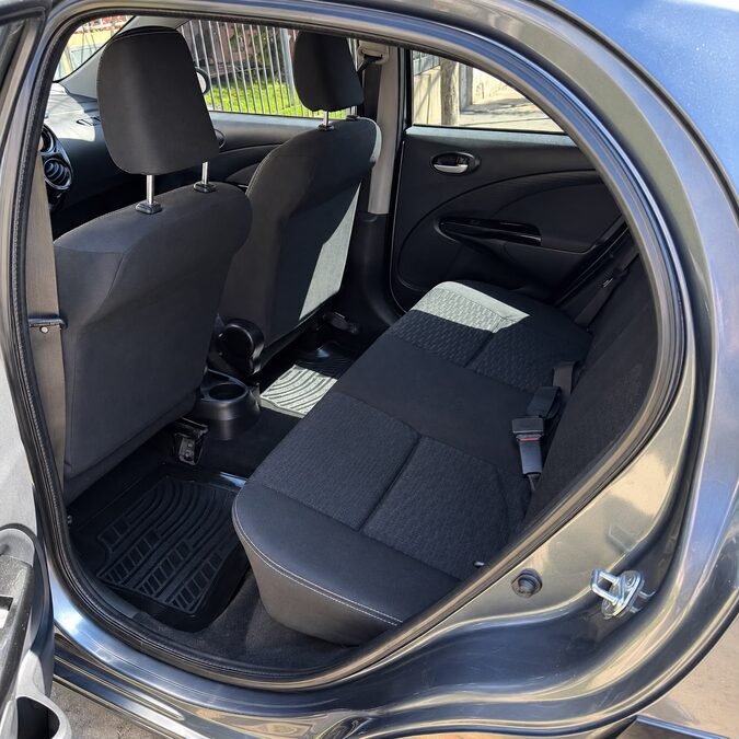 TOYOTA ETIOS CROSS 1.5 M/T  - AÑO 2.014