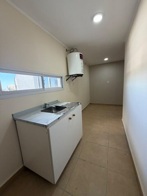 VENDO DEPARTAMENTO 2 DORMITORIOS - RACEDO Y AV. LAS AMERICAS.