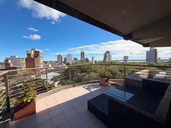 EXCLUSIVO DEPARTAMENTO TIPO DUPLEX EN VENTA ZONA PARQUE.