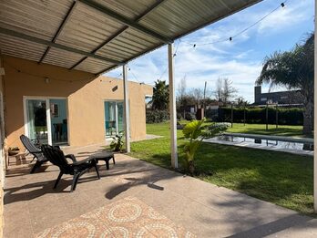 VENDO CASA QUINTA LAS ACACIAS.