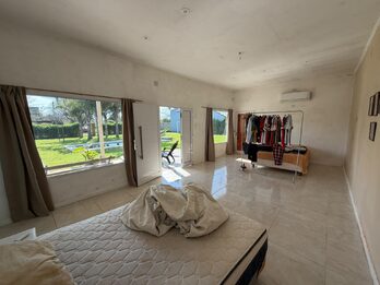 VENDO CASA QUINTA LAS ACACIAS.