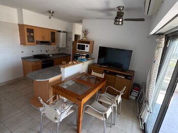 VENDO DEPARTAMENTO CON VISTA AL RÍO.