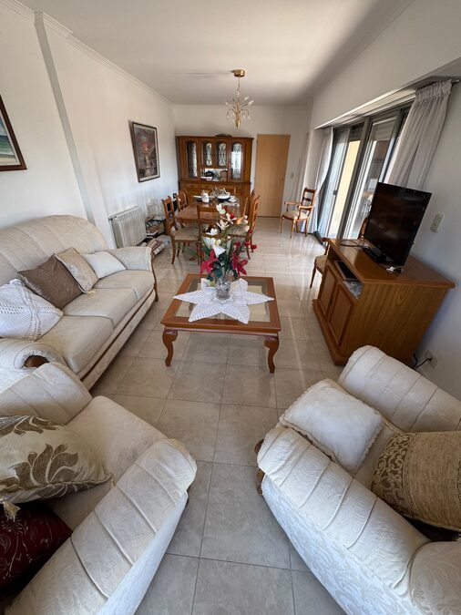 VENDO DEPARTAMENTO CON VISTA AL RÍO.