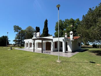 VENDO HERMOSA CASA DE CAMPO
