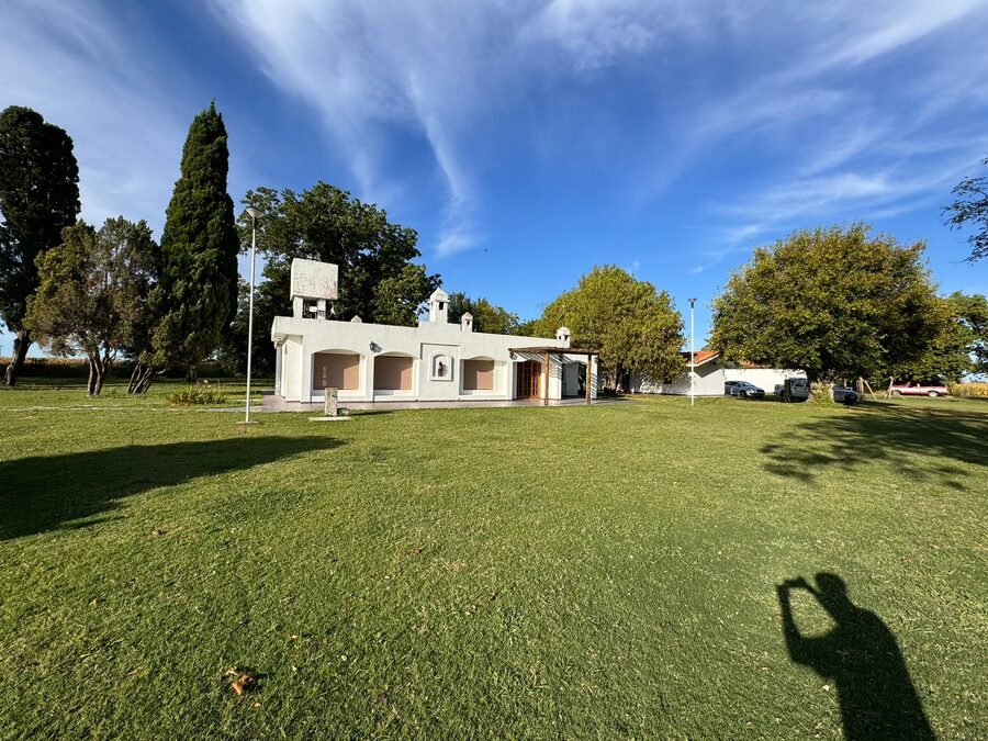 VENDO HERMOSA CASA DE CAMPO