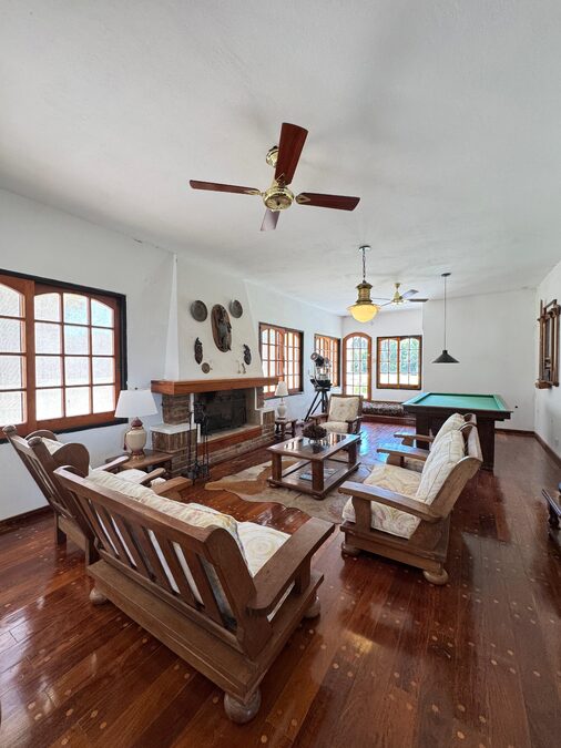 VENDO HERMOSA CASA DE CAMPO