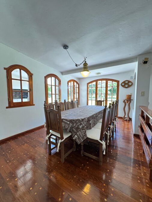 VENDO HERMOSA CASA DE CAMPO