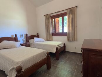 VENDO HERMOSA CASA DE CAMPO