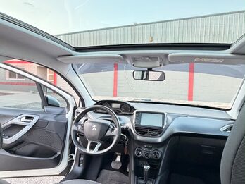 Vendo Peugeot 208 Allure Tiptronic