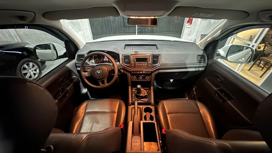 IMPECABLE AMAROK CON 36.000 KMS