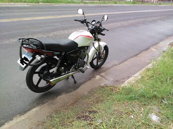 Vendo Zanella RX 150.