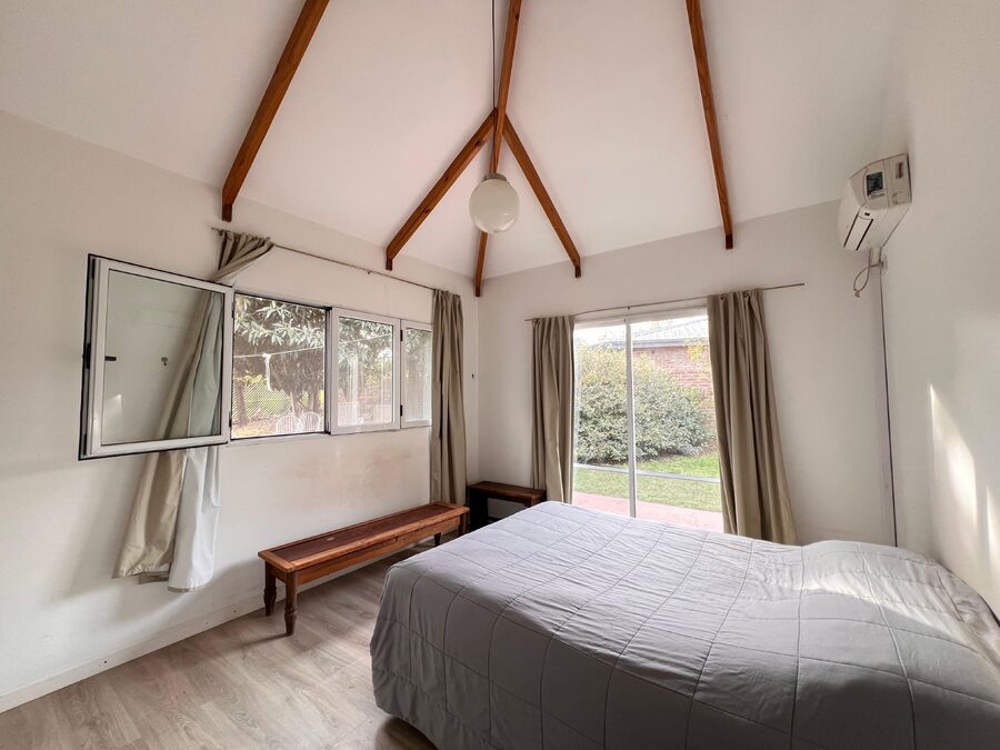 CASA EN ALQUILER 3 DORM CON GRAN PATIO - DR. JULIÁN OBAID (LA TOMA) | $1.400.000 🏠