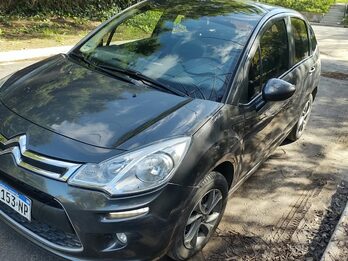 VENDO CITROEN C3 VTI FEEL 2018 CAJA AUTOMÁTICA 158.000 KM. UNICA DUEÑA. EXCELENTE ESTADO.