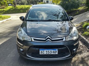 VENDO CITROEN C3 VTI FEEL 2018 CAJA AUTOMÁTICA 158.000 KM. UNICA DUEÑA. EXCELENTE ESTADO.
