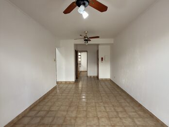 Departamento 2 dormitorios con cochera en pleno centro!!