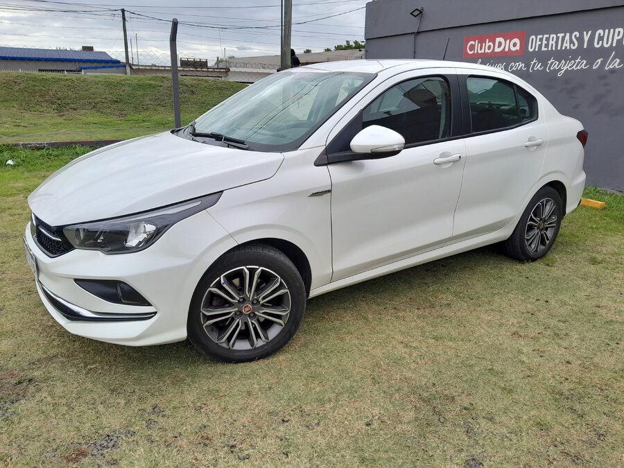 Fiat Cronos 1.8 Precision