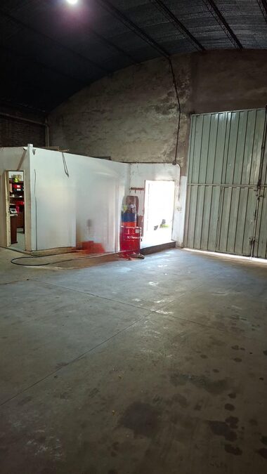 Galpón a la Venta en calle Brown casi Blas Pareras 360 mt. cubierto