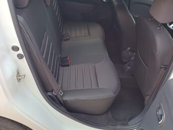 Sandero Intense 2021