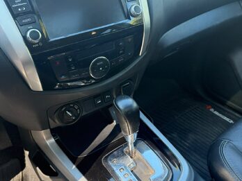 VENDO NISSAN FRONTIER X-GEAR 2021