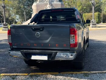 VENDO NISSAN FRONTIER X-GEAR 2021