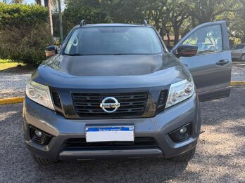 VENDO NISSAN FRONTIER X-GEAR 2021