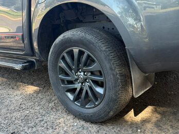 VENDO NISSAN FRONTIER X-GEAR 2021