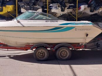 Lancha THOMPSON (USA) 18 pies, 135hp