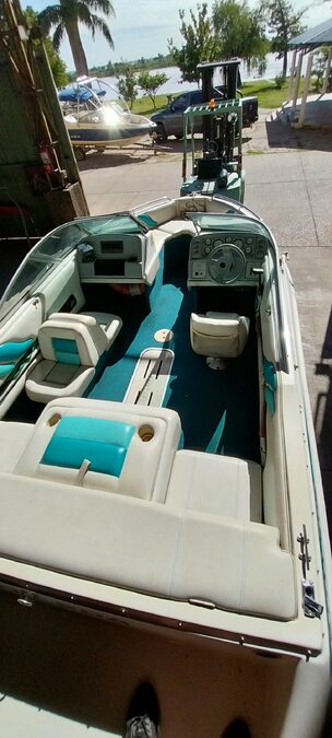 Lancha THOMPSON (USA) 18 pies, 135hp