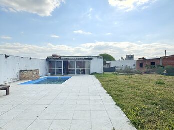 CASA/QUINTA A TERMINAR EN COLONIA ENSAYO