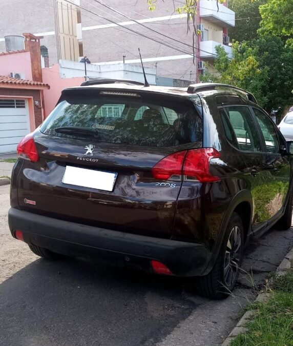 Peugeot 2008 Feline 1.6 AM20