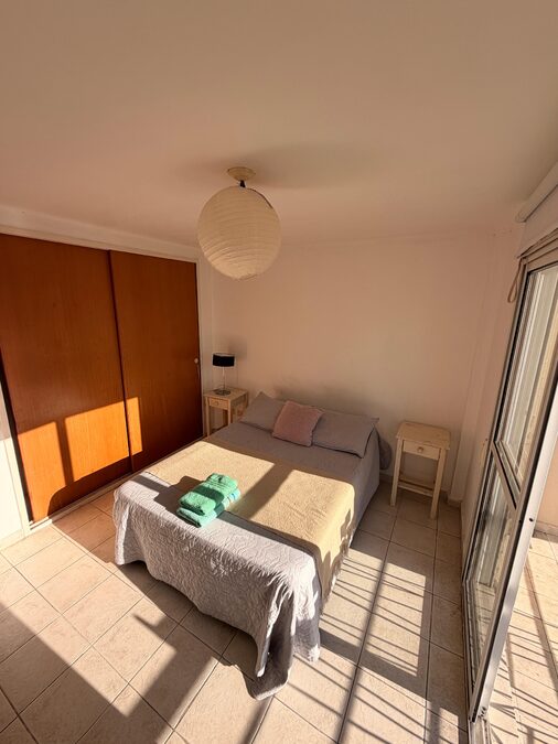 Departamento amoblado en venta calle La Rioja al 300