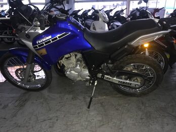Moto Yamaha Tenere 250cc