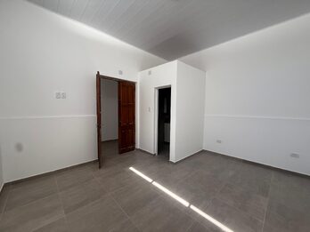 Casa 2 habitaciones amplias, zona microcentro