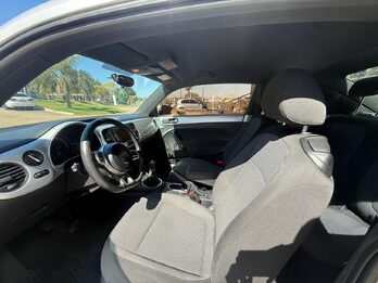 VOLKSWAGEN  THE BEETLE 1.4 TSI DESIGN. Recibo vehículos menor y mayor valor