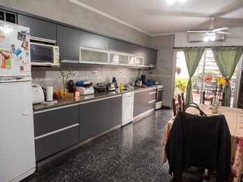 Casa en venta con pileta y quincho – Zona Shopping La Paz, Paraná